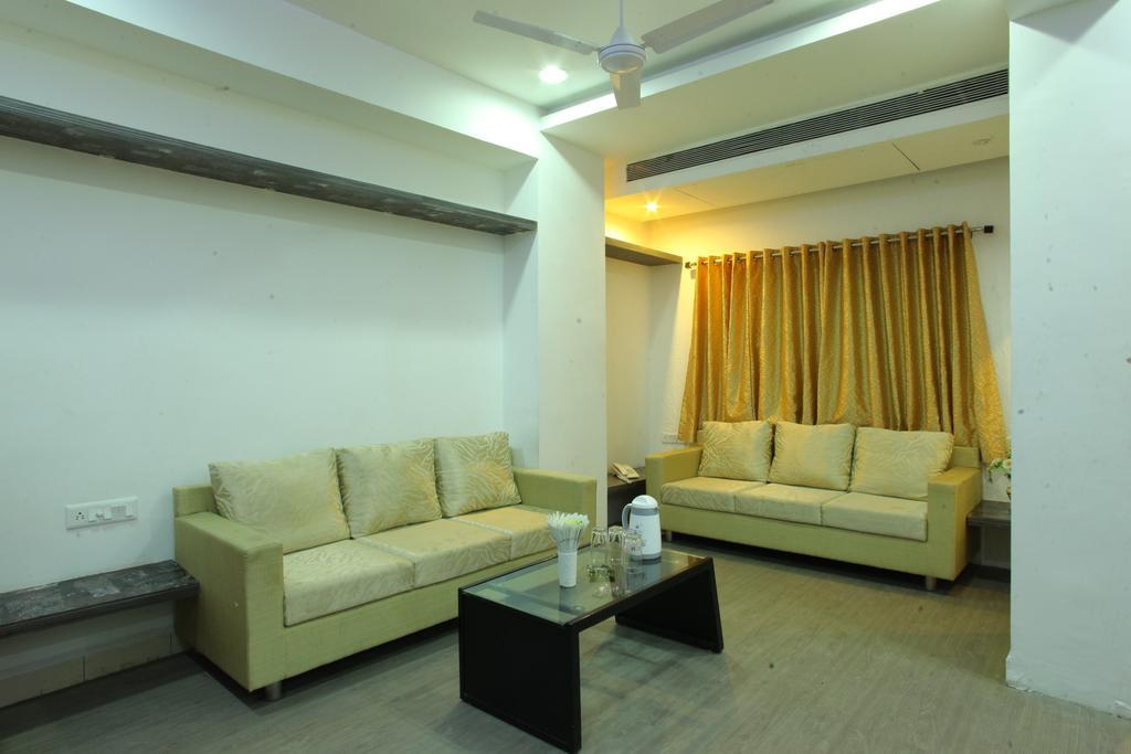 Hotel Kanchan Tilak Indore Exterior foto