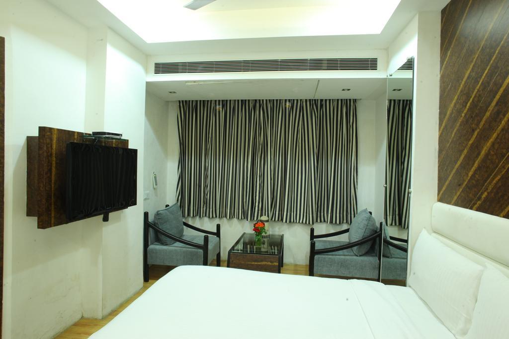 Hotel Kanchan Tilak Indore Zimmer foto