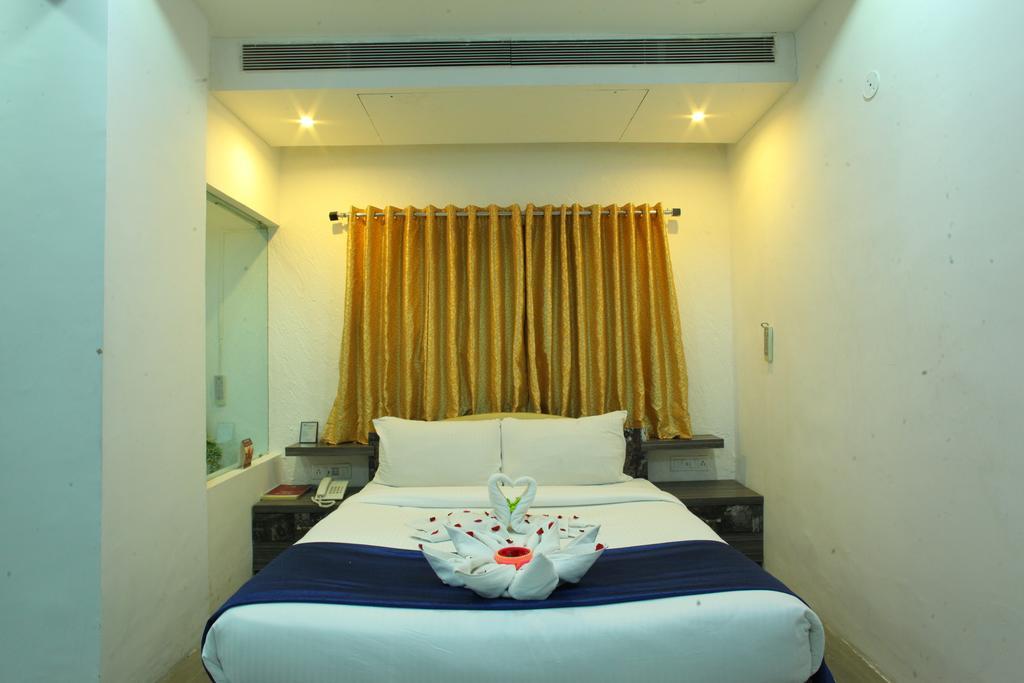 Hotel Kanchan Tilak Indore Zimmer foto